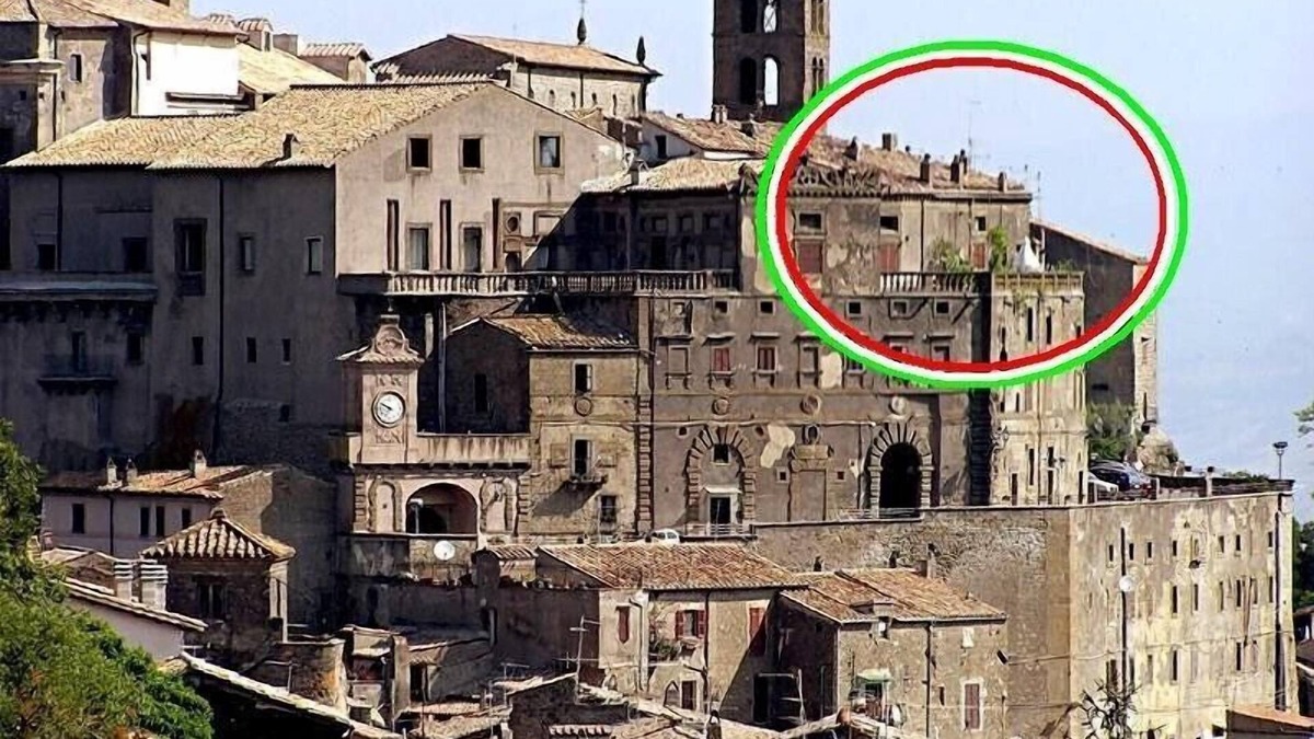 Bomarzo Other | BOMARZO, Rooftop terrace apartment in Orsini-pallace with a great Tiberview.