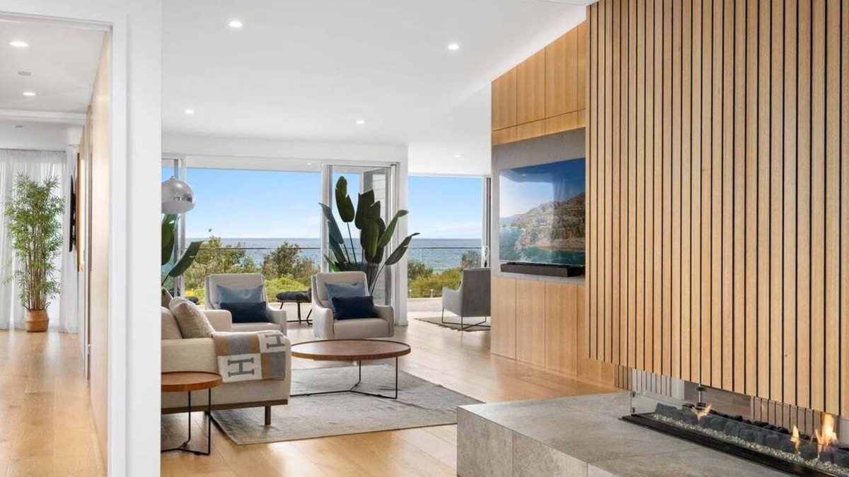 Marcus Beach Villa | Bombora Beach House in Noosa