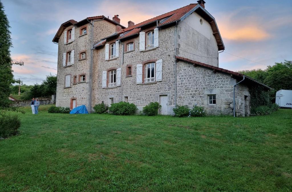 Saint-Amand-Jartoudeix Bed & Breakfast | Bon Chez Nous