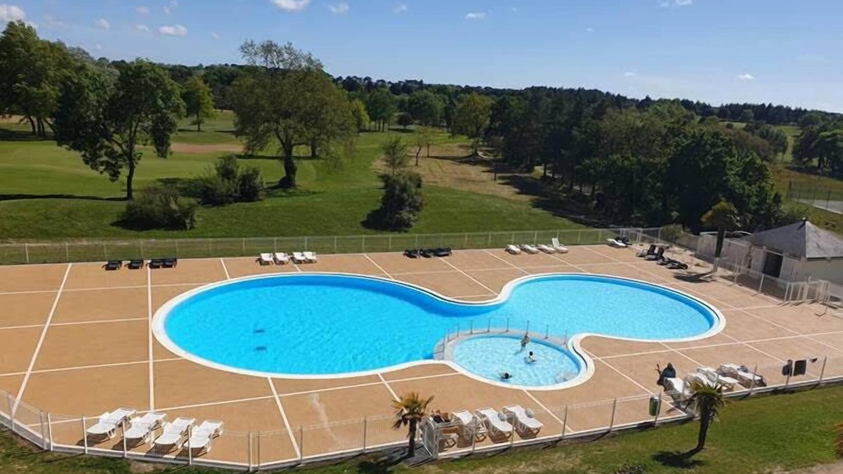 L'Aiguillon-sur-Vie House | Bon marché ! Maison avec terrasse privée | + Golf