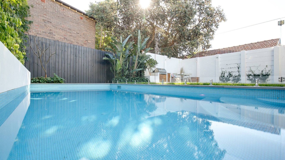 North Bondi House | Bondi Beach Designer - 4 bedroom house with swimming pool