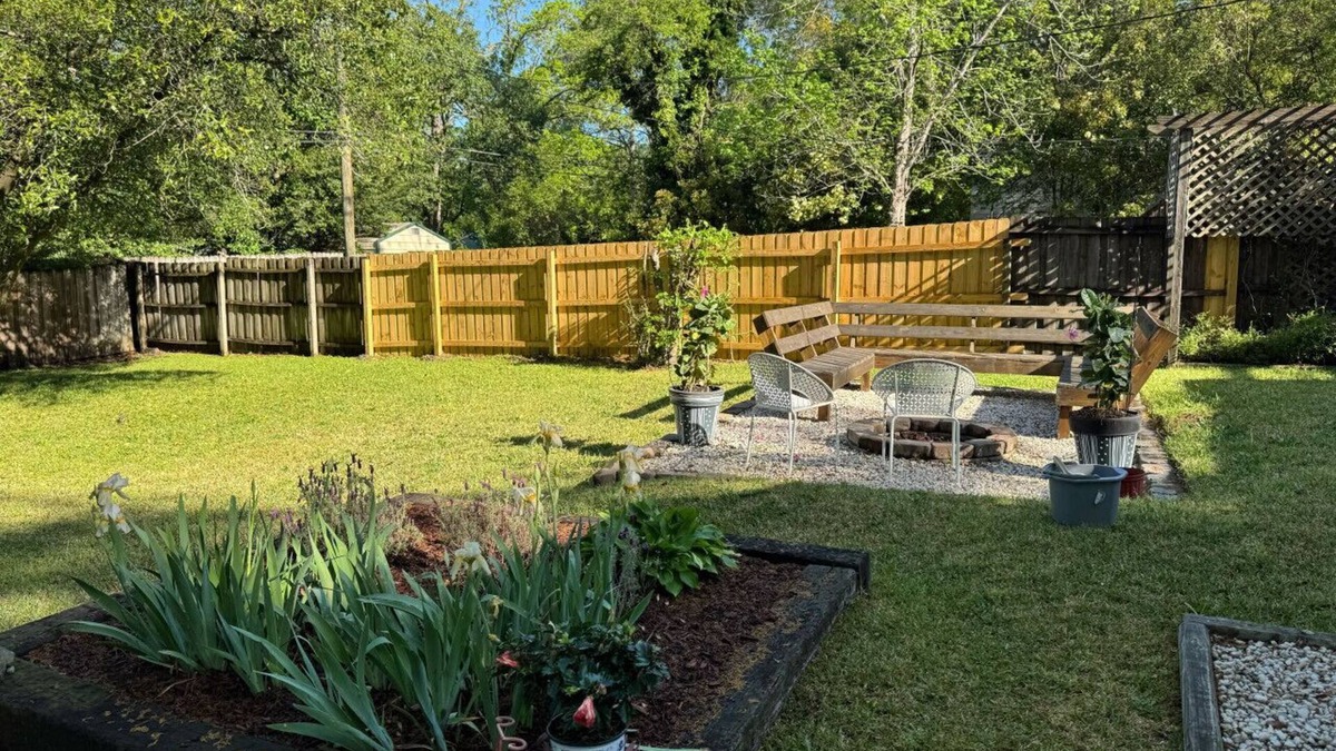 Rosewood House | Bonham Burrow | 2BR 2BA Home Near USC & Ft Jackson