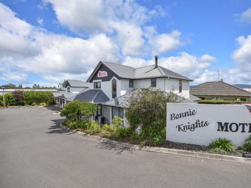 Mosgiel Hotel | Bonnie Knights Motel Mosgiel