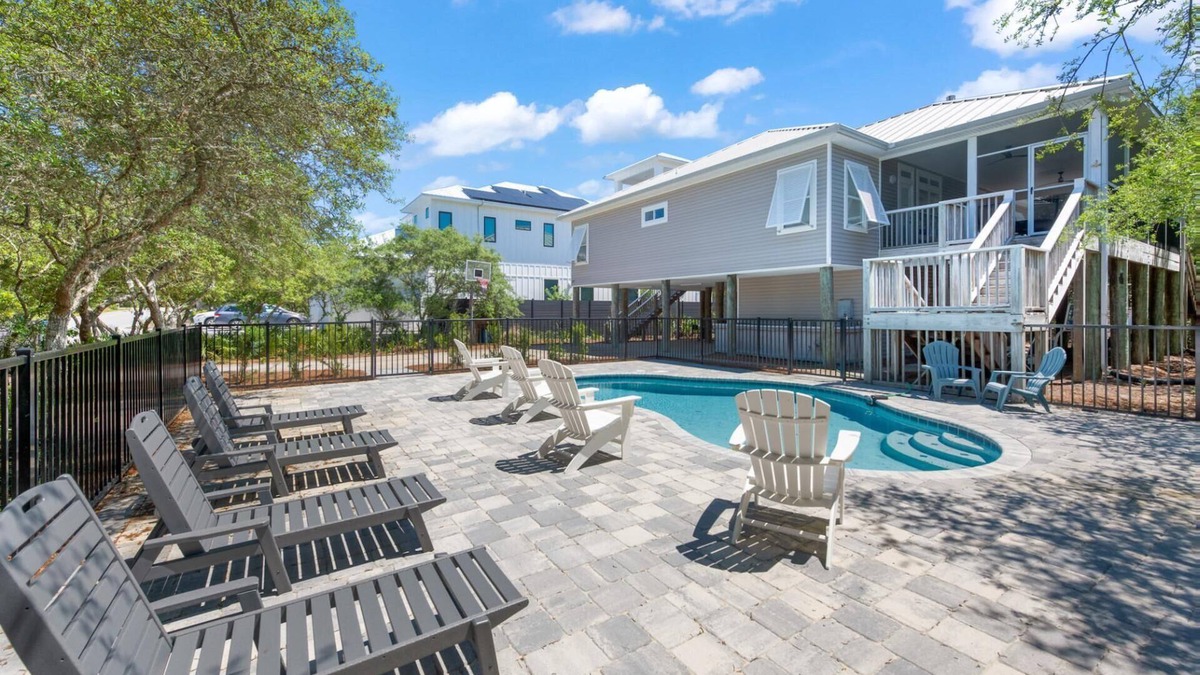 Gulf Trace House | Book a Fall Getaway Today! Fair Dinkum - Private Pool! Steps to Beach!