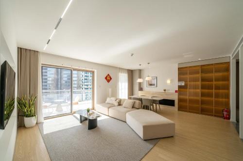 Lujiazui Apartment | Book and Bed - Lujiazui