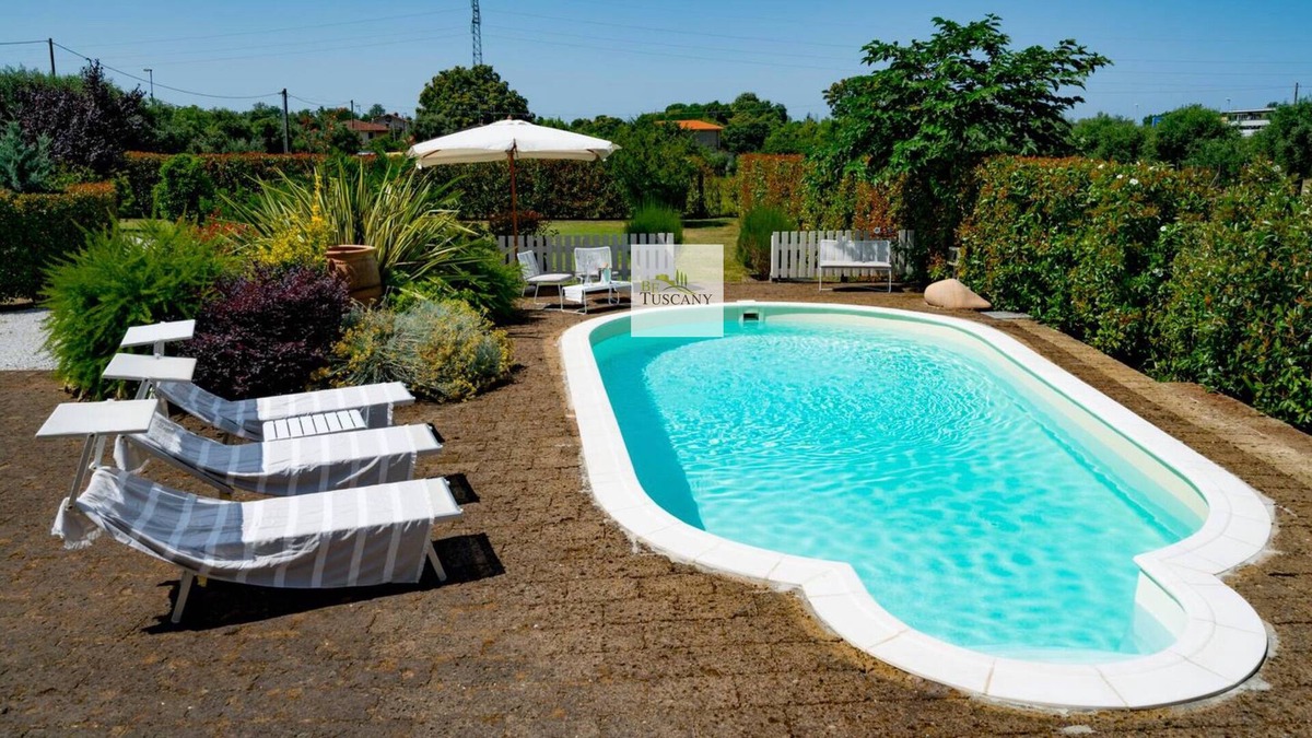 Querceta Villa | Book directly at BeTuscany.com for a better price offer
