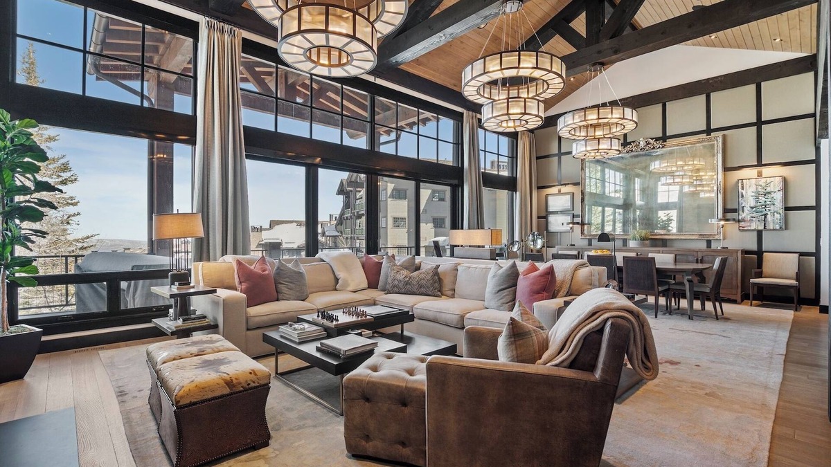 Empire Pass House | Book for Holidays! Townhome with Direct Ski Access! Custom Hot Tub! Firepit! Game Room! Shuffleboard