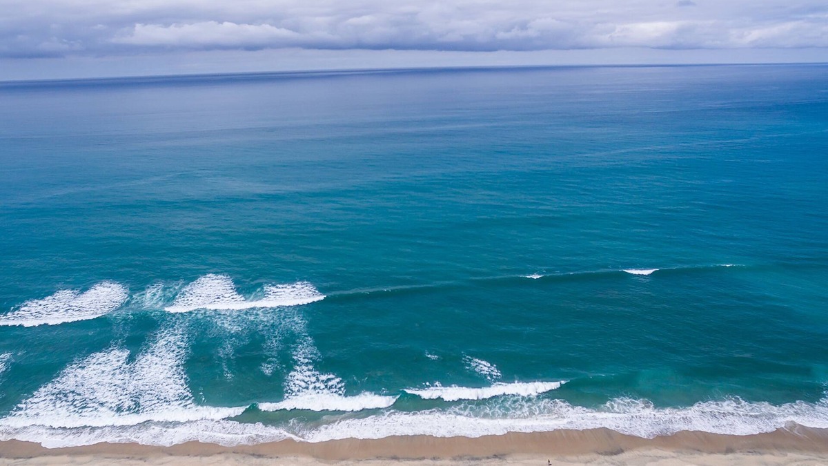 Carlsbad Village Cottage | Book HideAway Retreat with Confidence!nPet friendly