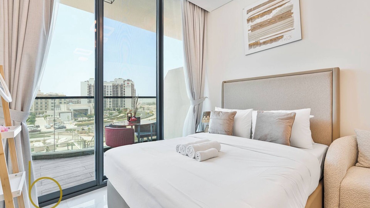 Arabian Ranches Apartment | Bookable - Studio Apartment Park View Samana Developers