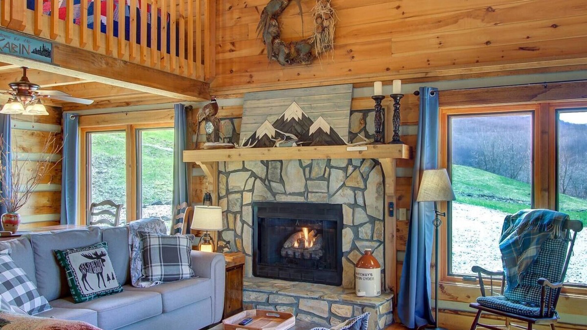 Zionville Cabin | Boone area Cabin with Hot Tub. Pet friendly!