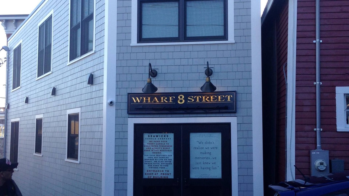 Boothbay Harbor Apartment | Boothbay Harbor, ME 3 Bed Luxury Apartment With Roof Deck, Hot Tub, Shower Sauna