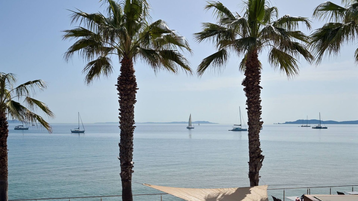 Toulon - Hyeres Hotel | Bor Hôtel & Restaurant - Plage privée