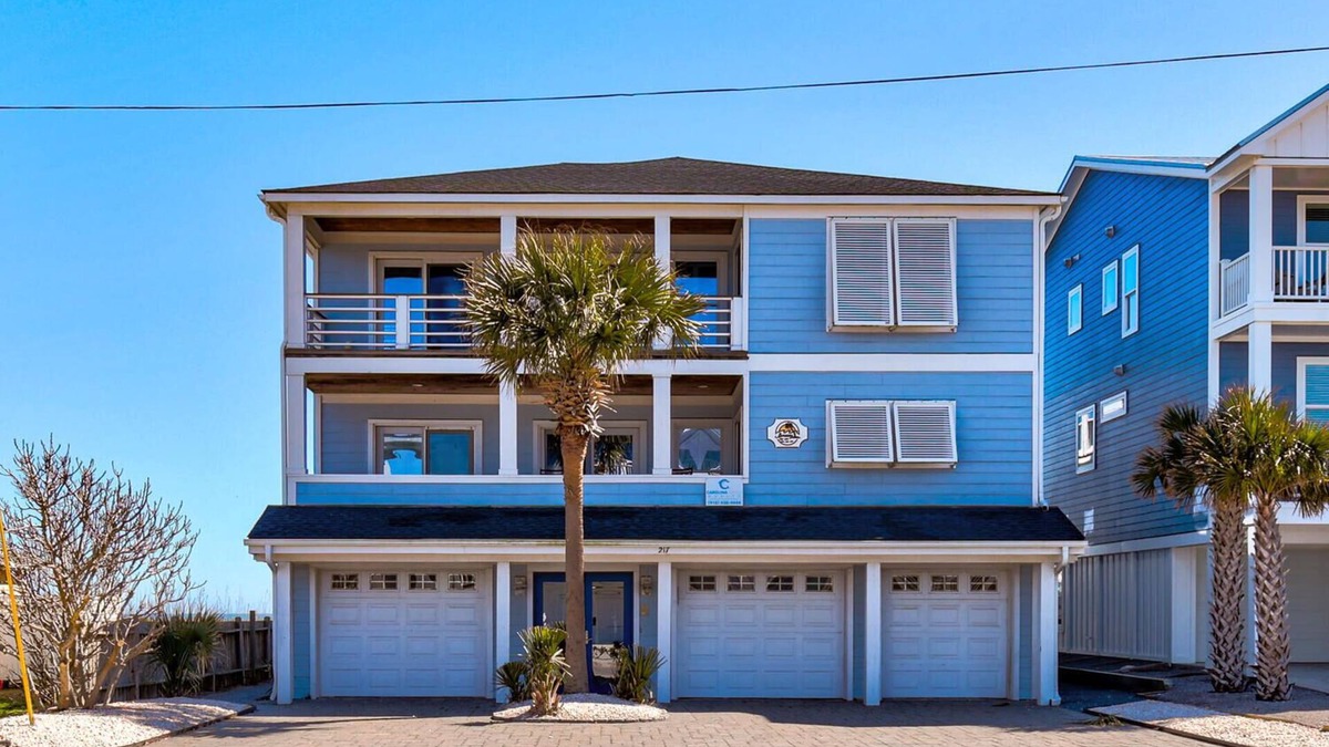 Kure Beach House | 🏝️Boracay Upper: Oceanfront Duplex with Large Decks & Private Beach Access🏝️
