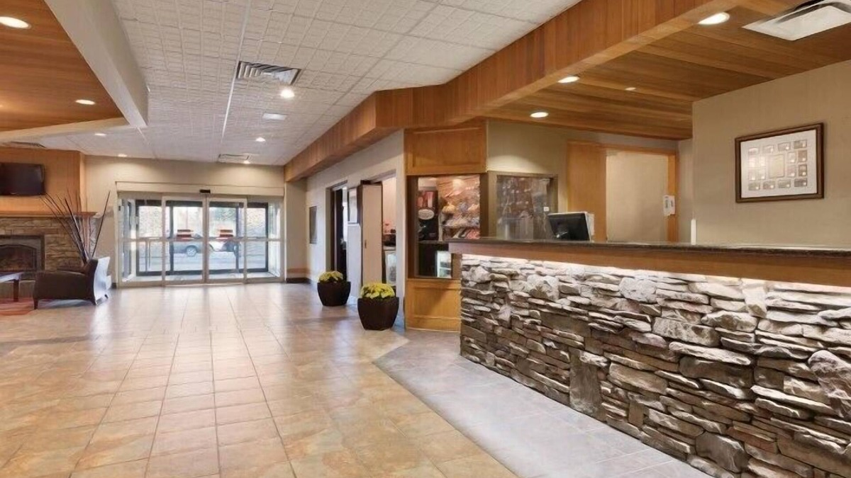 Lloydminster Hotel | Border Inn and Suites Lloydminster