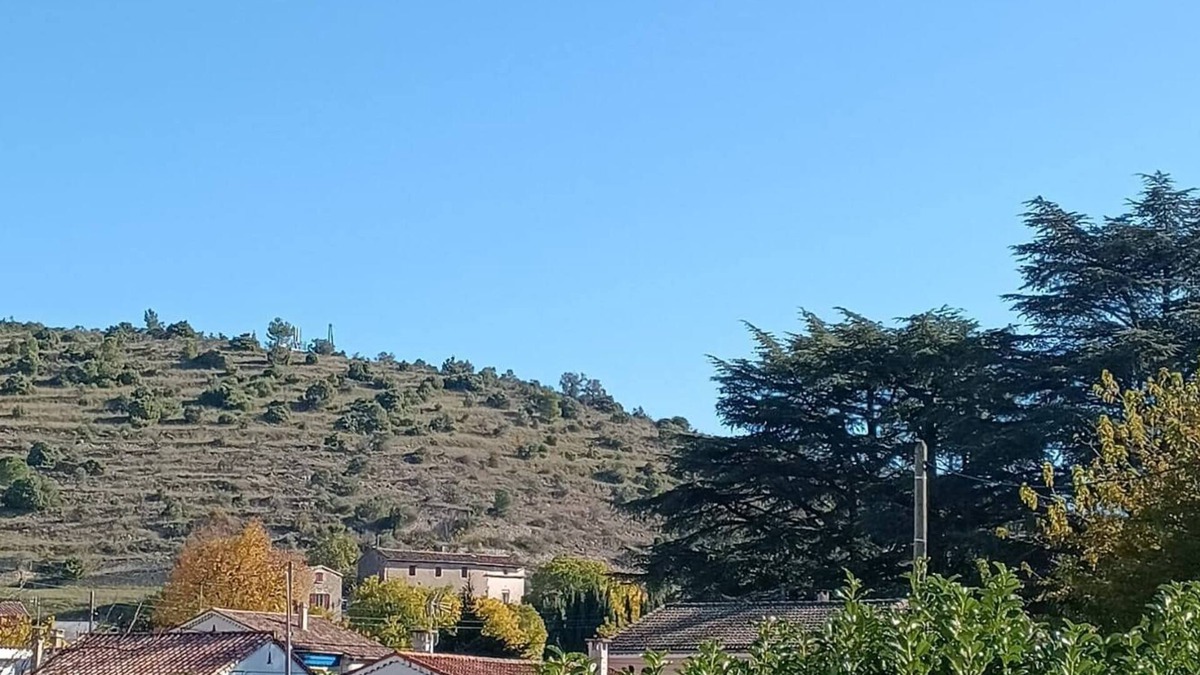 Saint-Ambroix Cabin | Bordering Ardèche, detached house for 6 people, 300 metres from village center