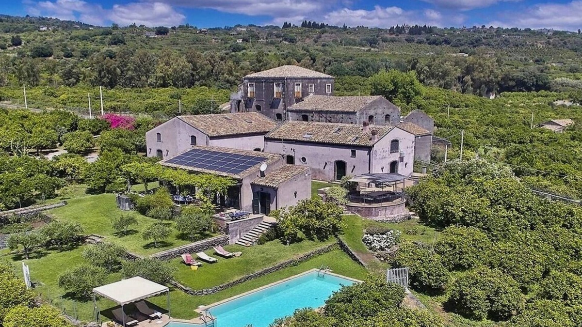 Fiumefreddo di Sicilia Villa | Borgo degli Aranci - An enchanting group of restored farmhouses