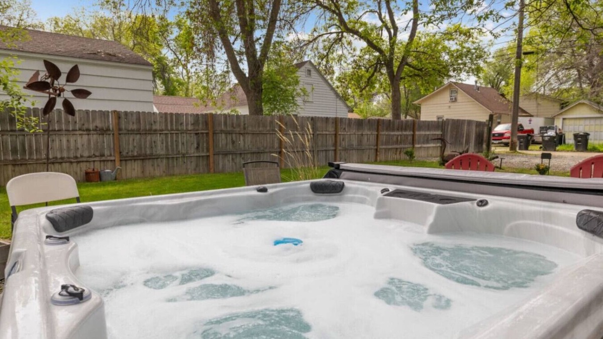 Central - Terry House | Bo’s Rusty Western Duplex Unit