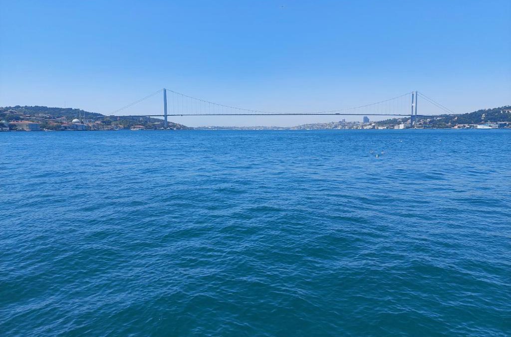 Cengelkoy Mahallesi Villa | BOSPHORUS MANSION WILL AMAZE YOU w/ PRIVATE DUCK