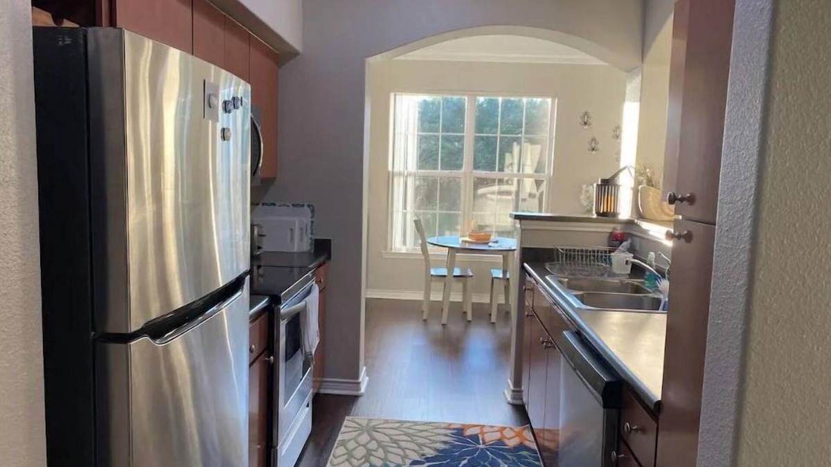 Braintree House | Boston Area, Beautiful Sunsets & Free Parking