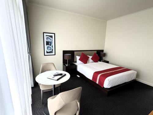 Hamilton Hotel | Botanical Hamilton