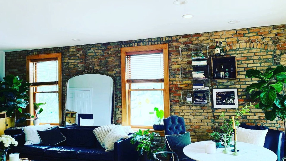 Old Town Apartment | Botanical Loft & Deck — Old Town Lansing