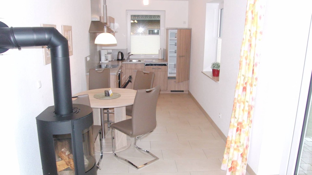 Kaschow Apartment | 'Bothmer Castle': Apartment for up to 5 guests (with extra bed) & pets