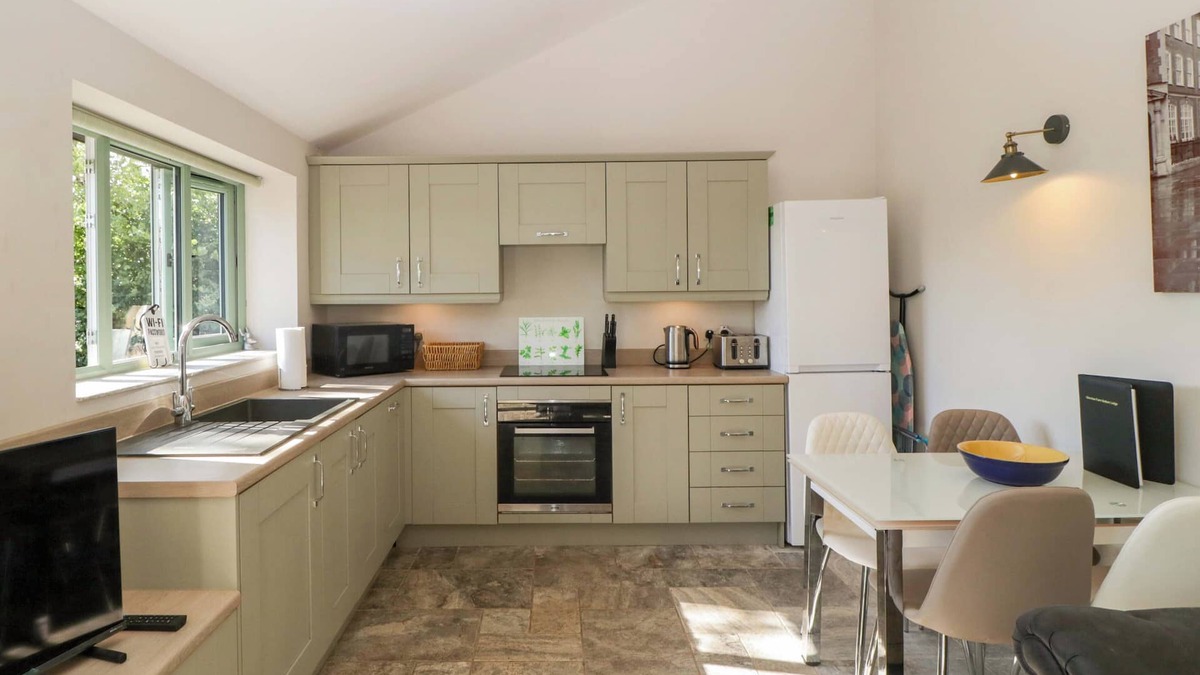 St. Brides Netherwent Cottage | Bottom Lodge