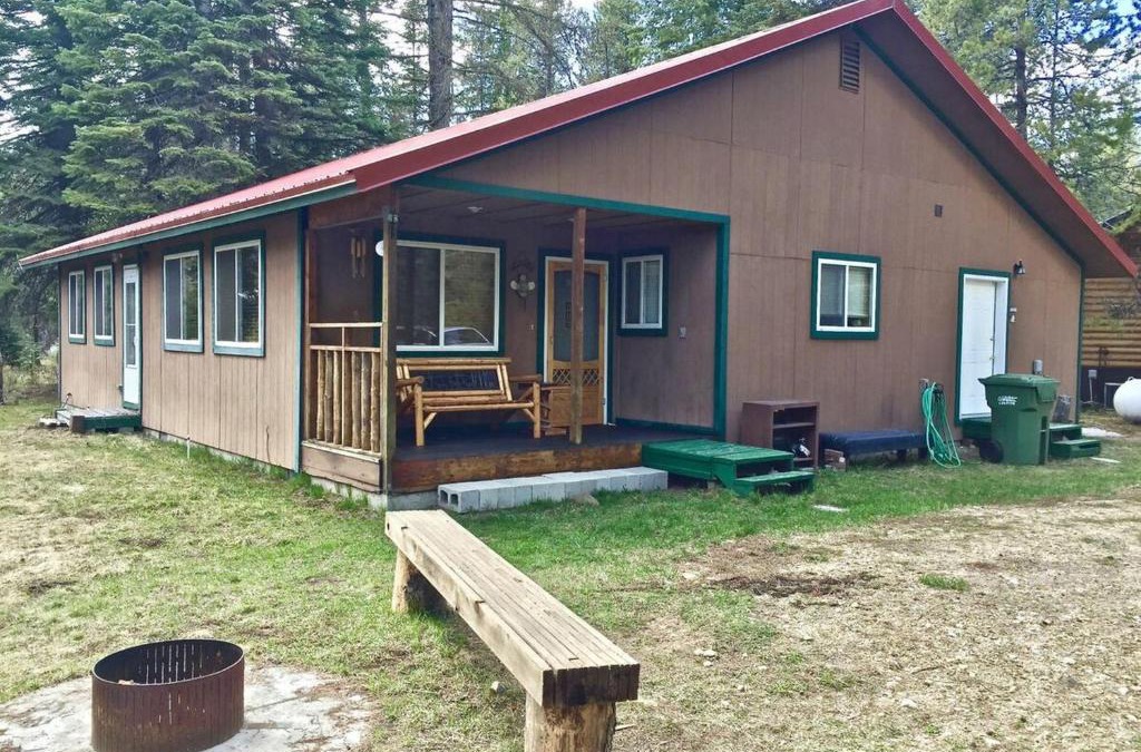 Wagon Wheel House | Boulder Creek Cabin by Casago McCall - Donerightmanagement