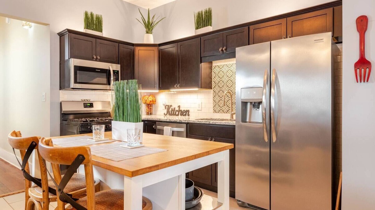 Germantown House | Bourbon Belle- A Germantown Favorite! Priv Parking