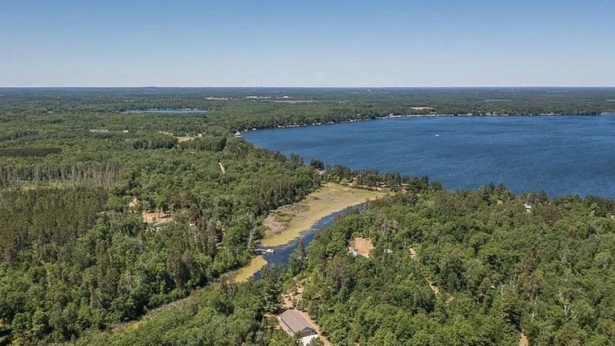 Pequot Lakes House | Bourbon Hideout - Private dock and access to Lower Hay Lake/Whitefish Chain