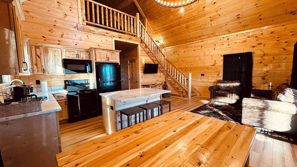 Harrodsburg Cabin | Bourbon Retreat With Hot Tub 9
