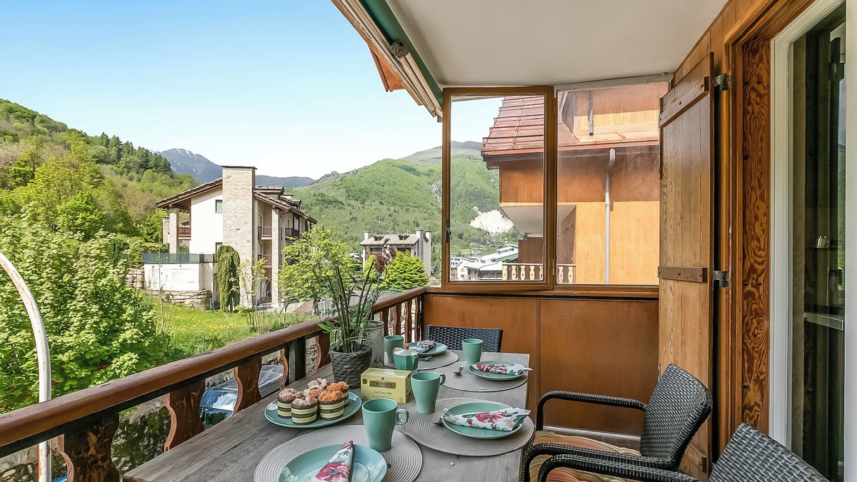 Limone Piemonte Apartment | Boutique Apartment Limone Ski In Ski Out, Limone Piemonte, Italy