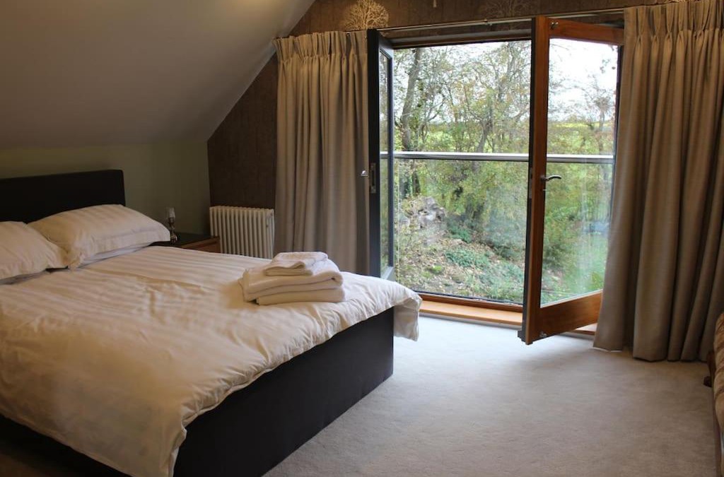 Wilby Apartment | Boutique double room with countryside views