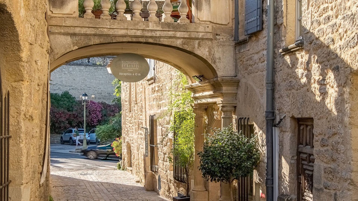Uzes Hotel | Boutique Hôtel Entraigues