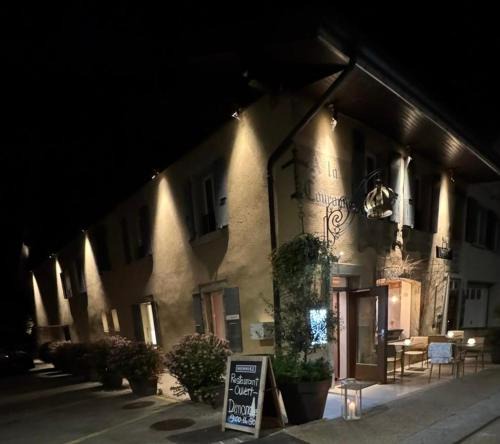 Mies Hotel | Boutique Hotel La Couronne Mies
