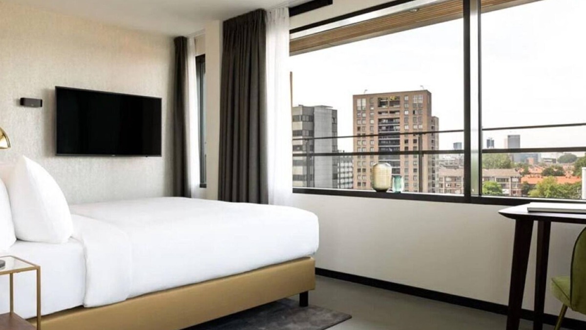 Kralingen-Crooswijk Hotel | Boutique Hotel Stay Near Market Hall & Cube Houses in Rotterdam