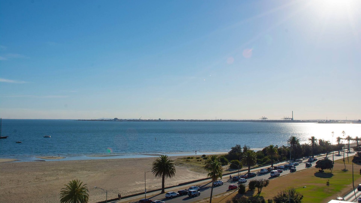 St Kilda West Apartment | Boutique Stay on St Kilda Beach with amazing views