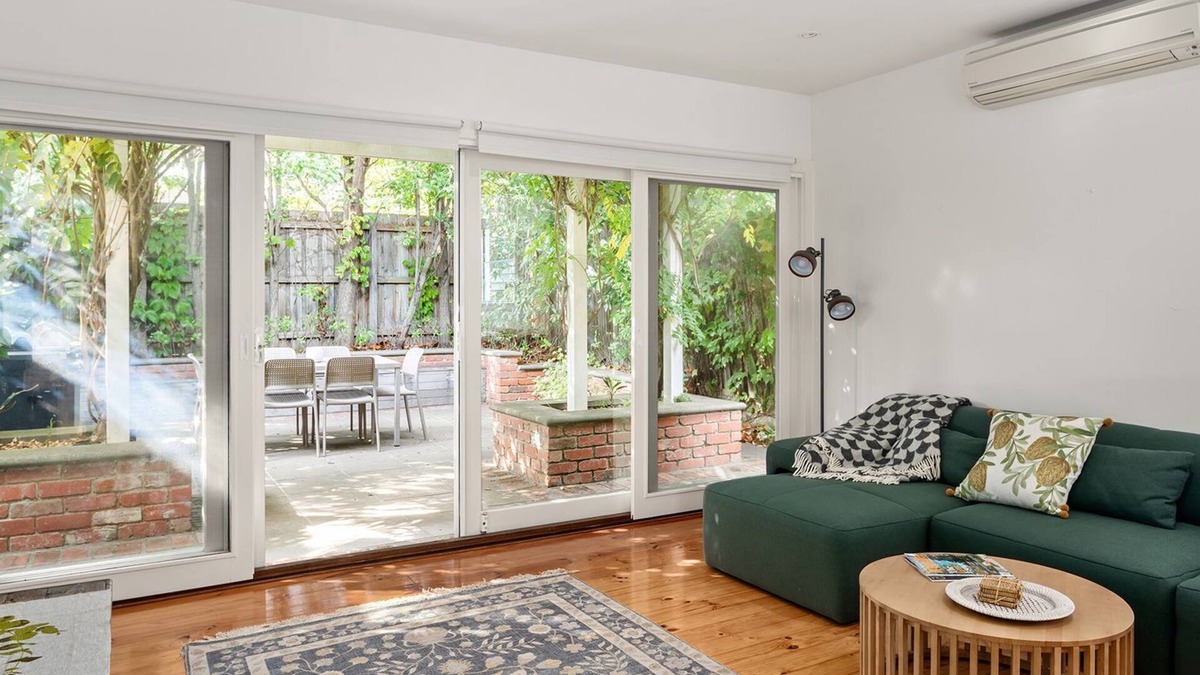 Hawthorn House | BOUTIQUE STAYS - Alkira House