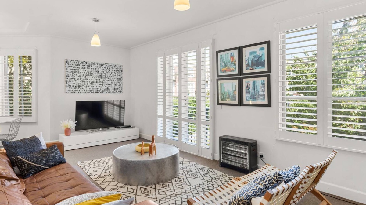 East Melbourne Apartment | BOUTIQUE STAYS - Wellington Mews