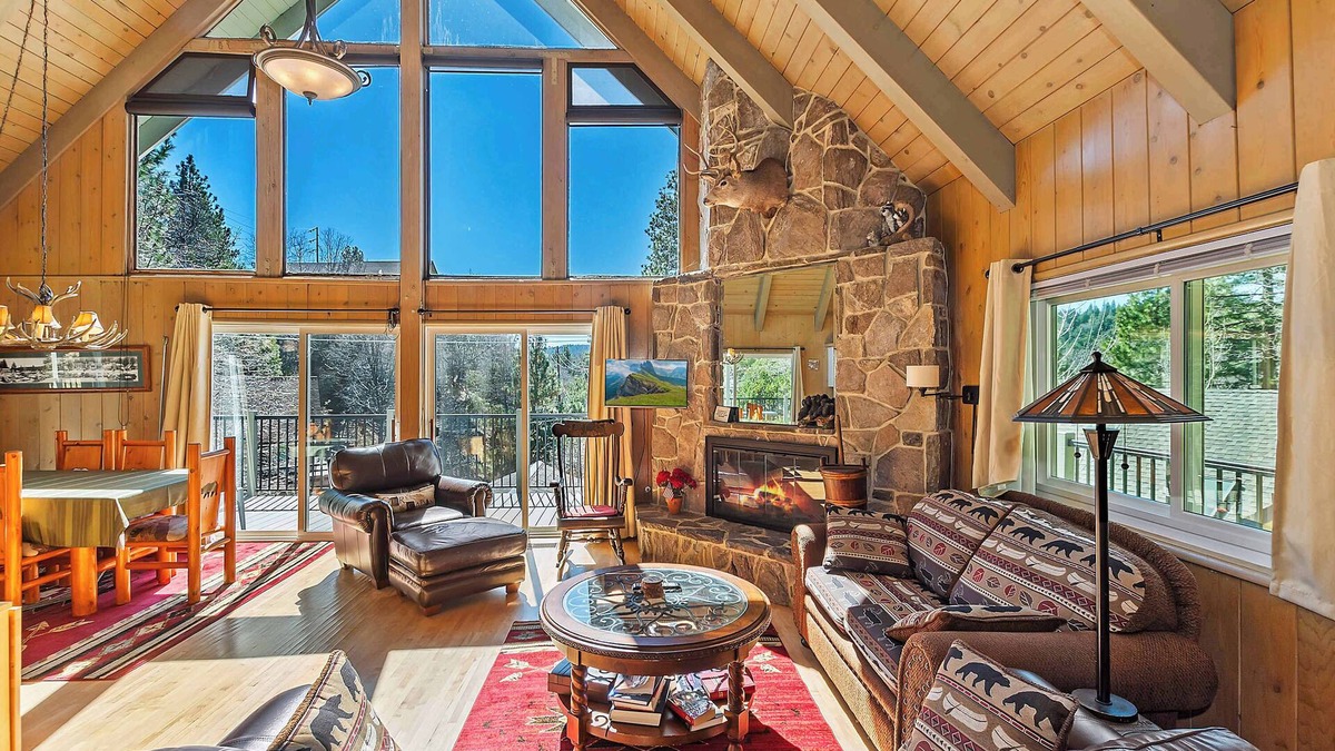 Lake Arrowhead House | Bow N Arrow Lodge For 8!