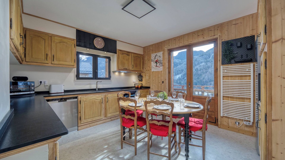 Bozel Apartment | BOZEN apartment, 100m2, in Bozel