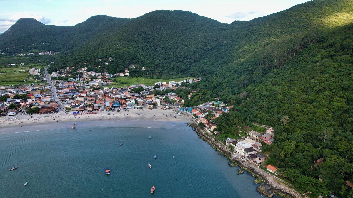 Pantano do Sul Apartment | Beachfront apartment