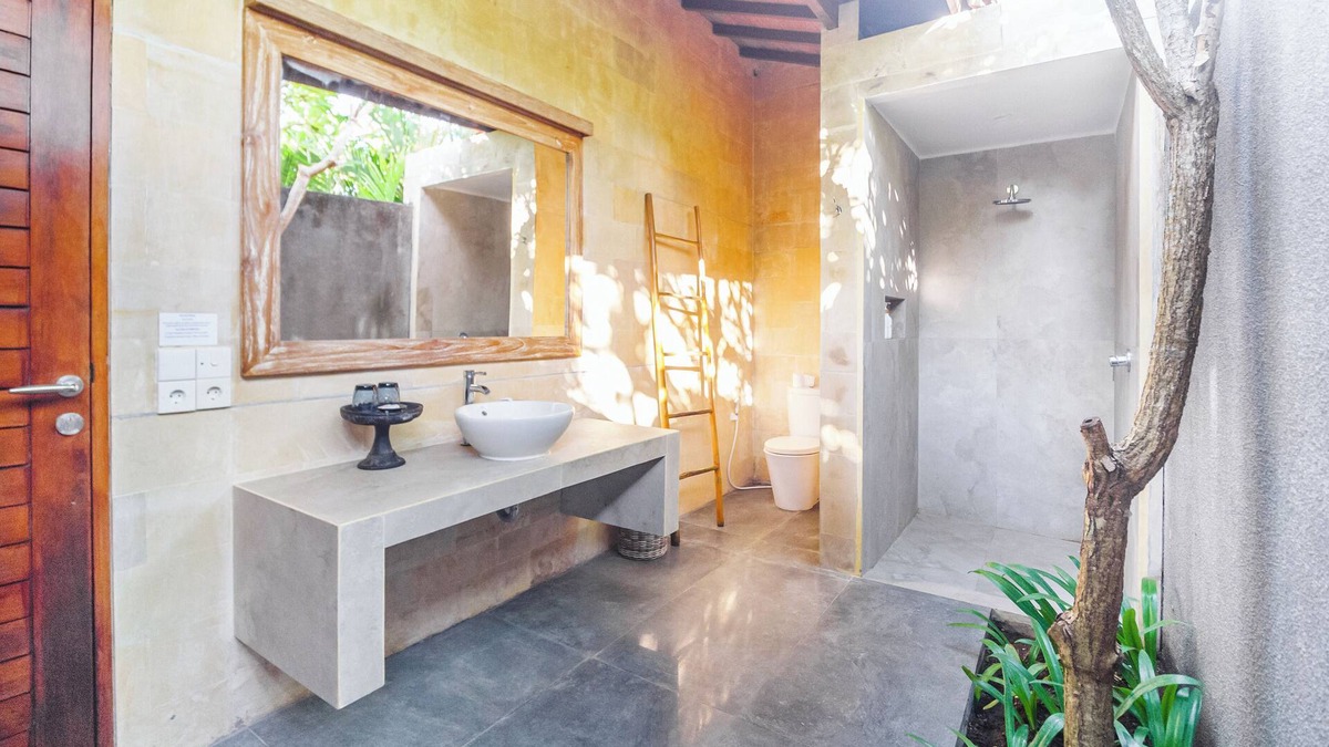 Berawa Villa | BR6003 - 9 Bedroom walk to Beach Canggu/Berawa