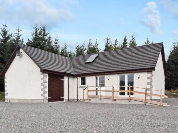 Loch Ness House | Braewood