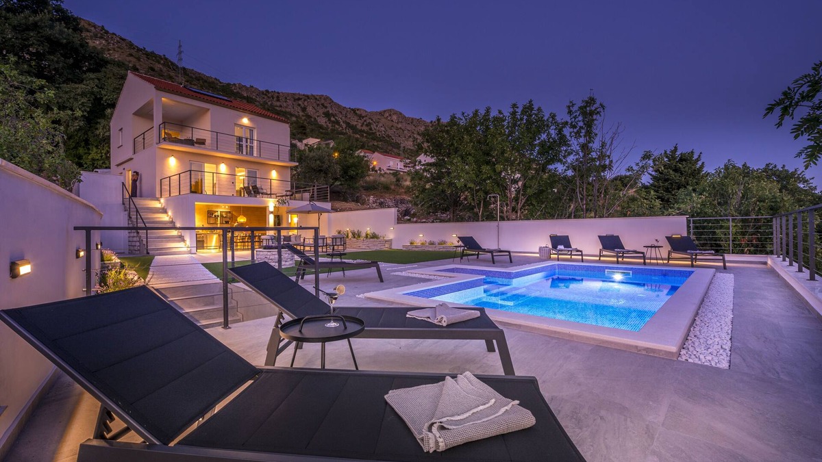 Zupa dubrovacka Villa | Brand Modern Villa Maris with pool and hot tub