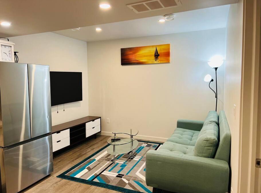 Southwest Edmonton Apartment | Brand new 1 Bedroom Basement Suite. Wi-Fi,Netflix