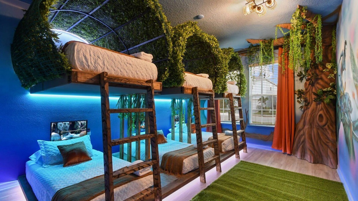 Davenport House | Brand New - 10br - Sleeps 26 - Theatre/Arcade/Pool