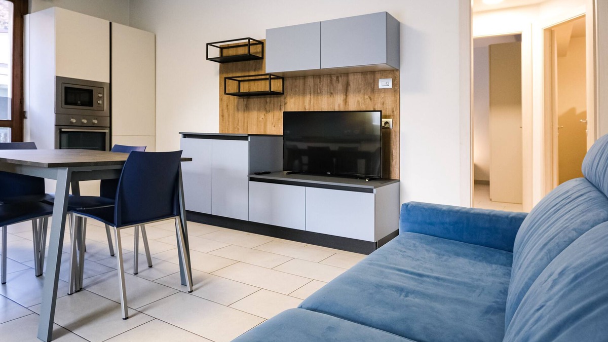 Endine Gaiano Apartment | Brand New 2-Bed Apartment with Patio