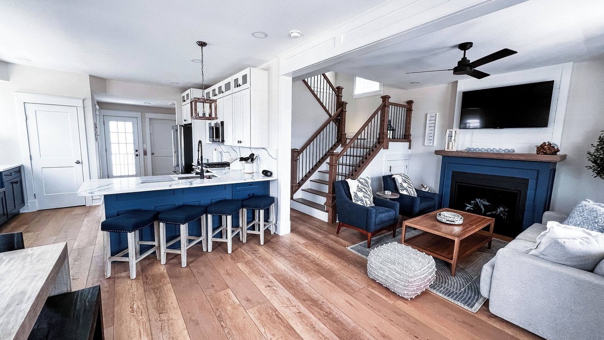 North End Condo | BRAND NEW 2 STORY REIMAGINED OC CONDO A BLOCK FROM BEACH