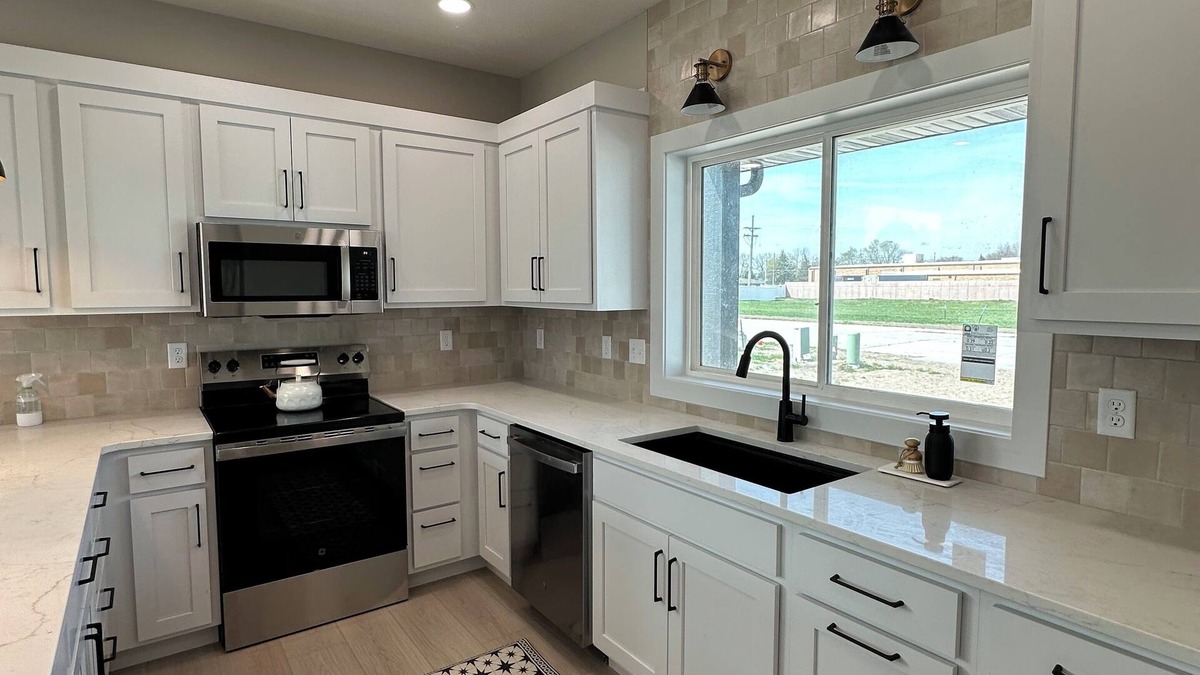 Grand Island House | Brand New 3-bedroom house in Grand Island 1 mile from Fonner Park
